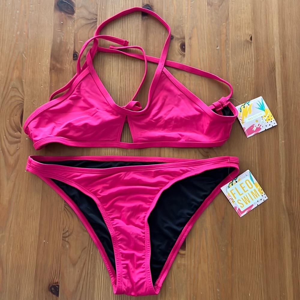 Fleo swim suit NWT